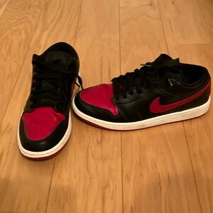 Michael Jordan Nike sneakers men’s size 11